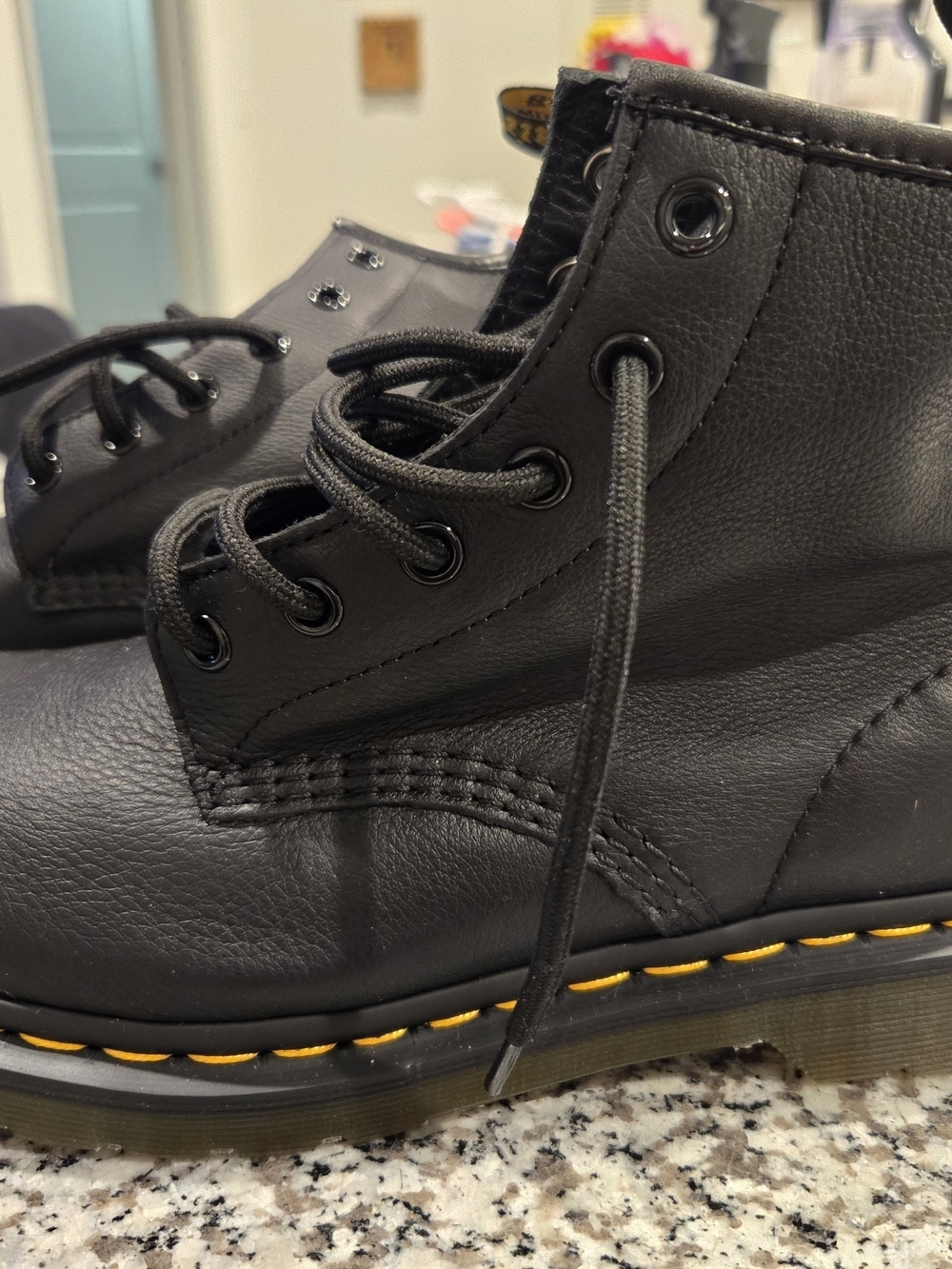 Dr Martens 101 Virginia Leather Ankle Boot Women's Black Size 9 - Picture 5 of 8